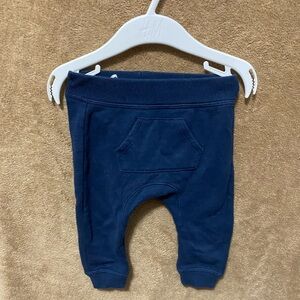 EUC H&M Baby Boy Navy Blue Drop Crotch Joggers Sweatpants - Size 4-6 M